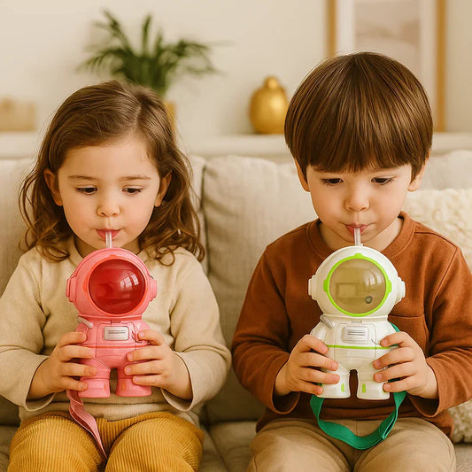 Garrafa de água infantil – design de astronauta