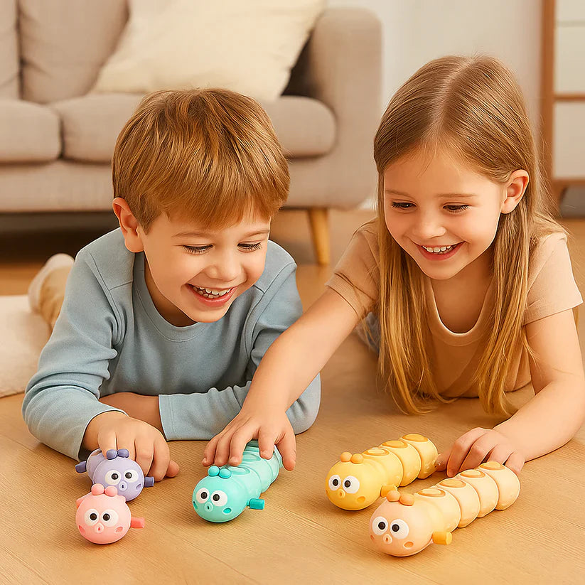 Brinquedo de lagarta de corda para crianças – ajuda na posição de bruços e no desenvolvimento do gatinhar